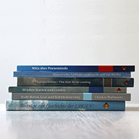 Mehrerer Bücher von MediaScript als kleiner Stapel